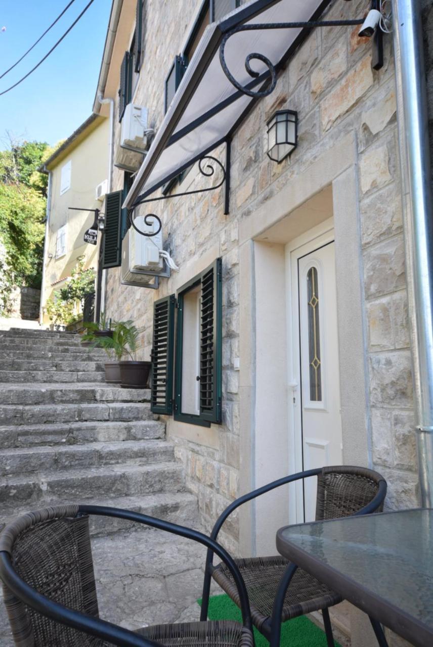 Vila Kula 1830 Apartments Herceg Novi Luaran gambar