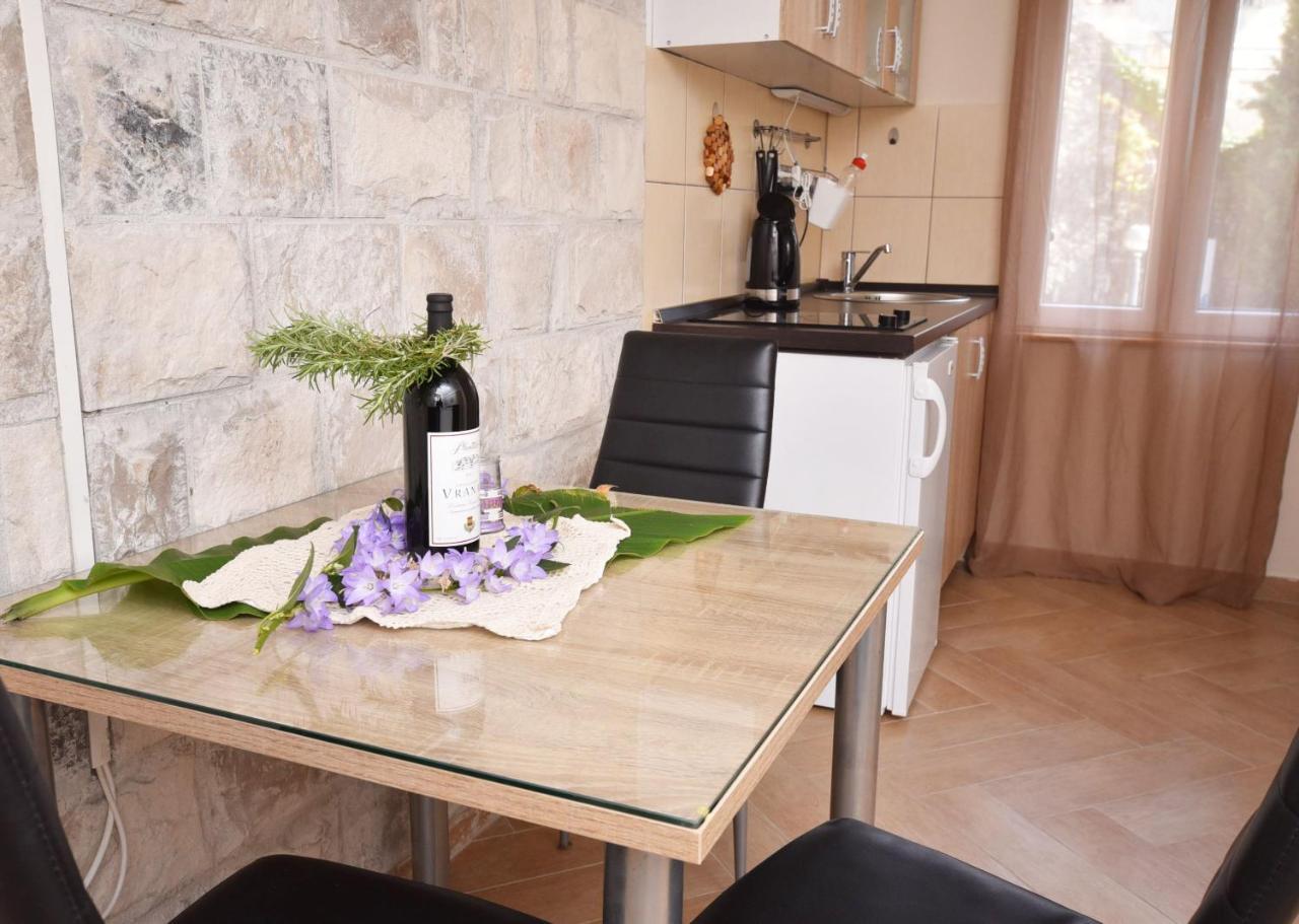 Vila Kula 1830 Apartments Herceg Novi Luaran gambar