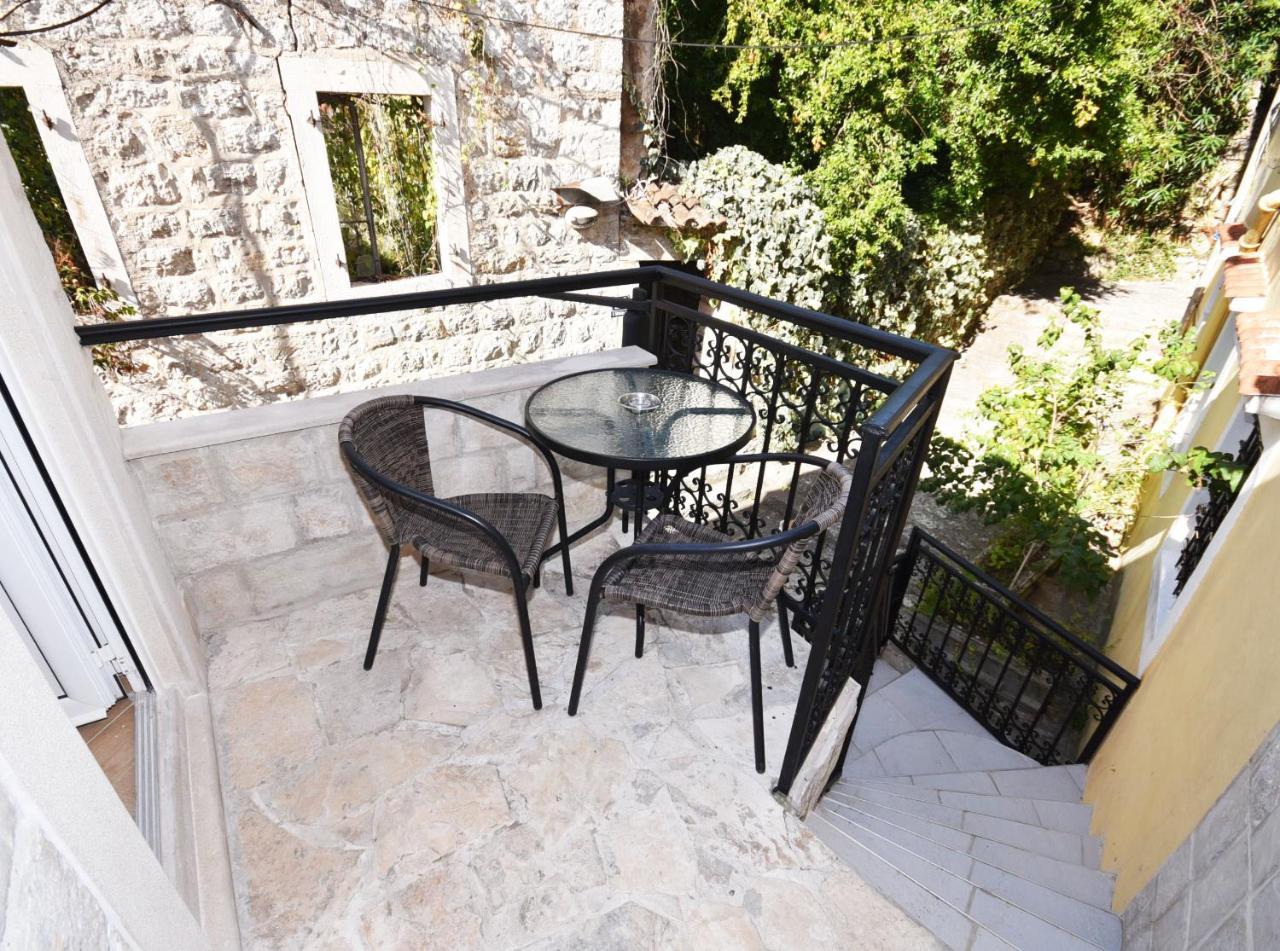 Vila Kula 1830 Apartments Herceg Novi Luaran gambar