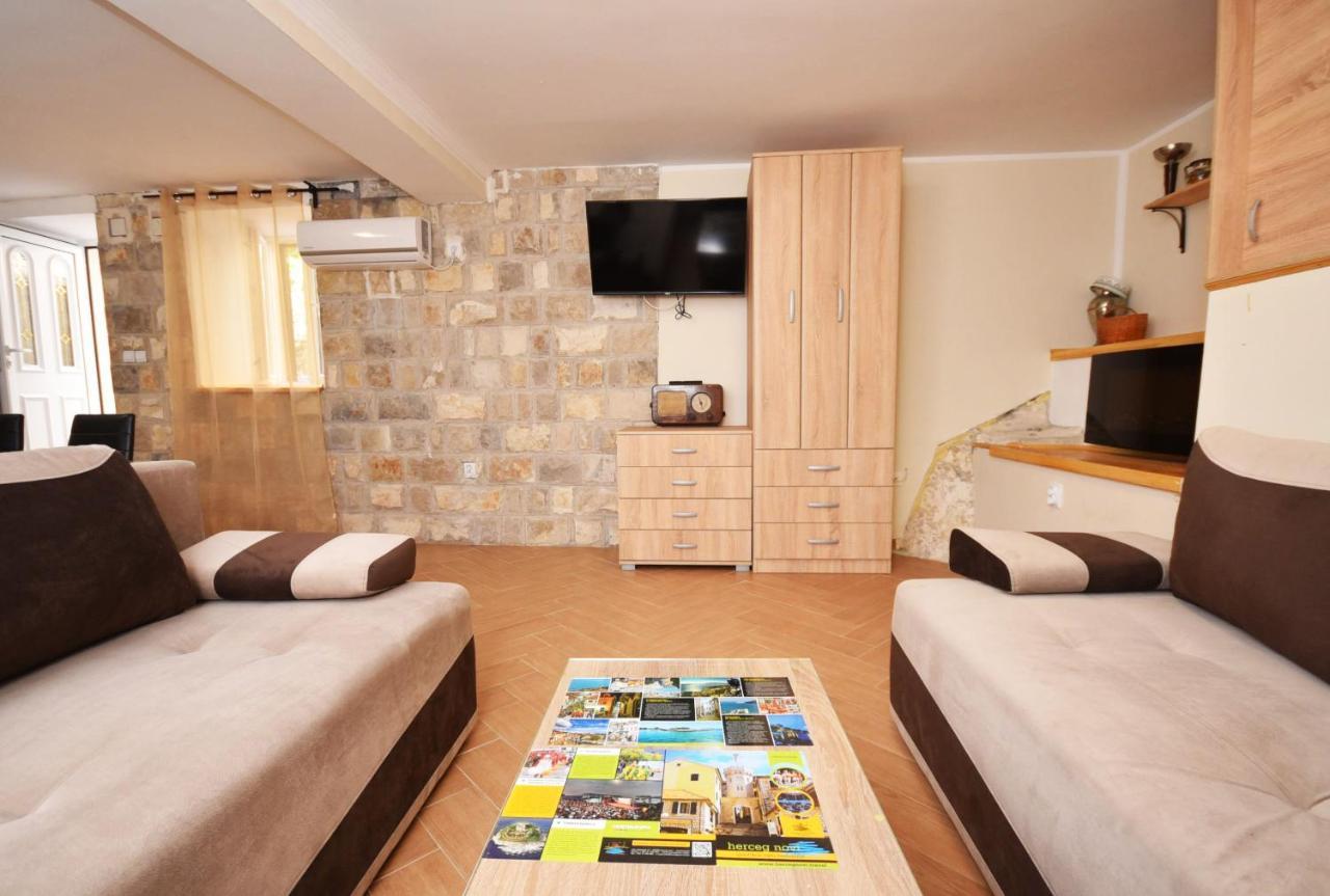 Vila Kula 1830 Apartments Herceg Novi Luaran gambar