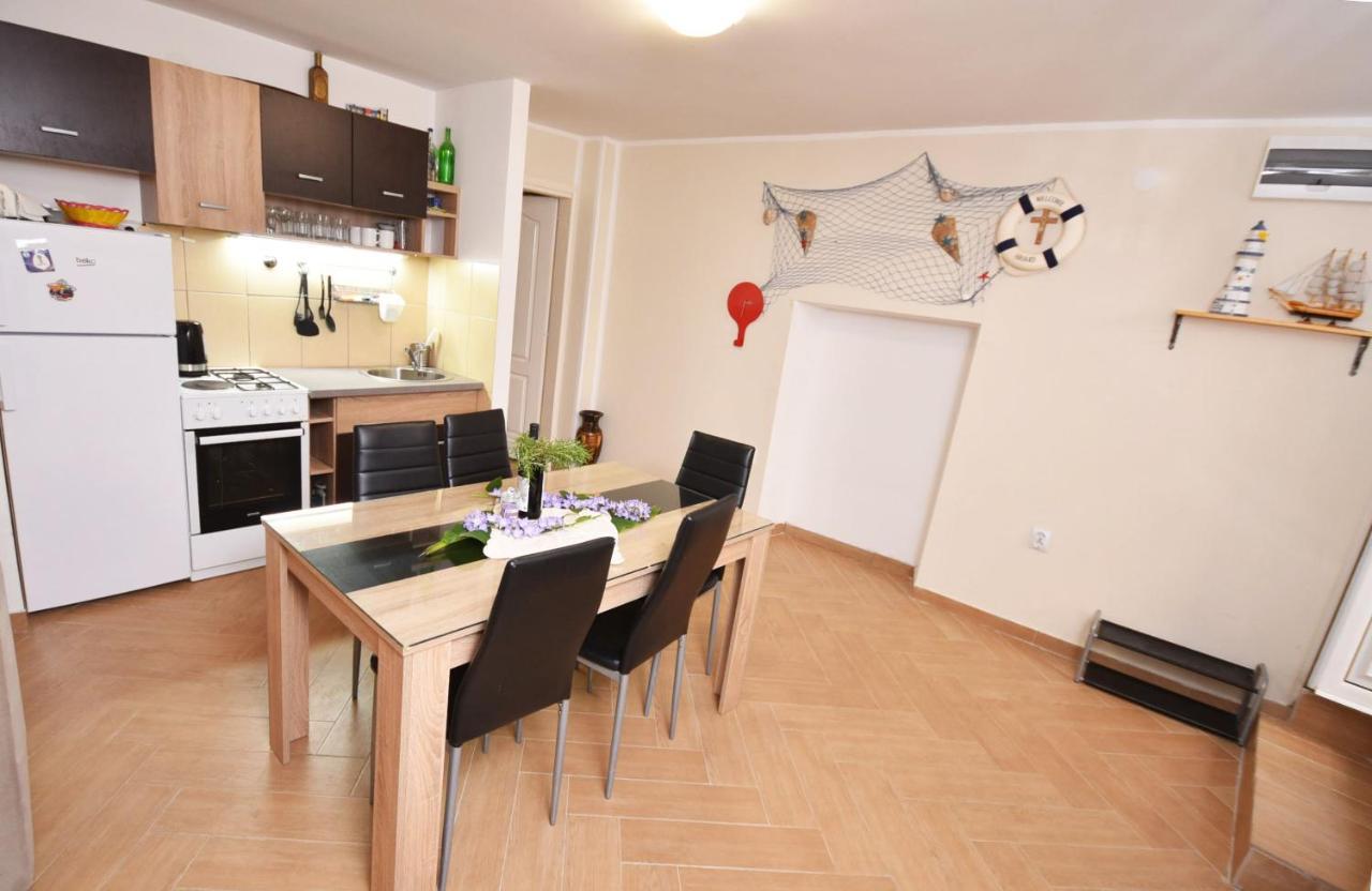 Vila Kula 1830 Apartments Herceg Novi Luaran gambar